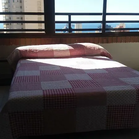 Benidorm Apartamento Con Vista Al Mar, Wifi Y Parking בנידורם